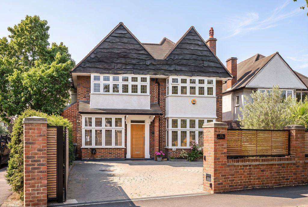 Detached House in London