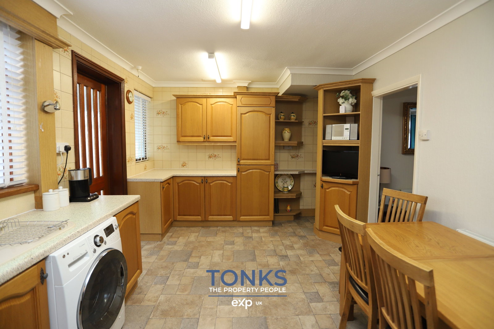 Semi Detached House in Oldbury