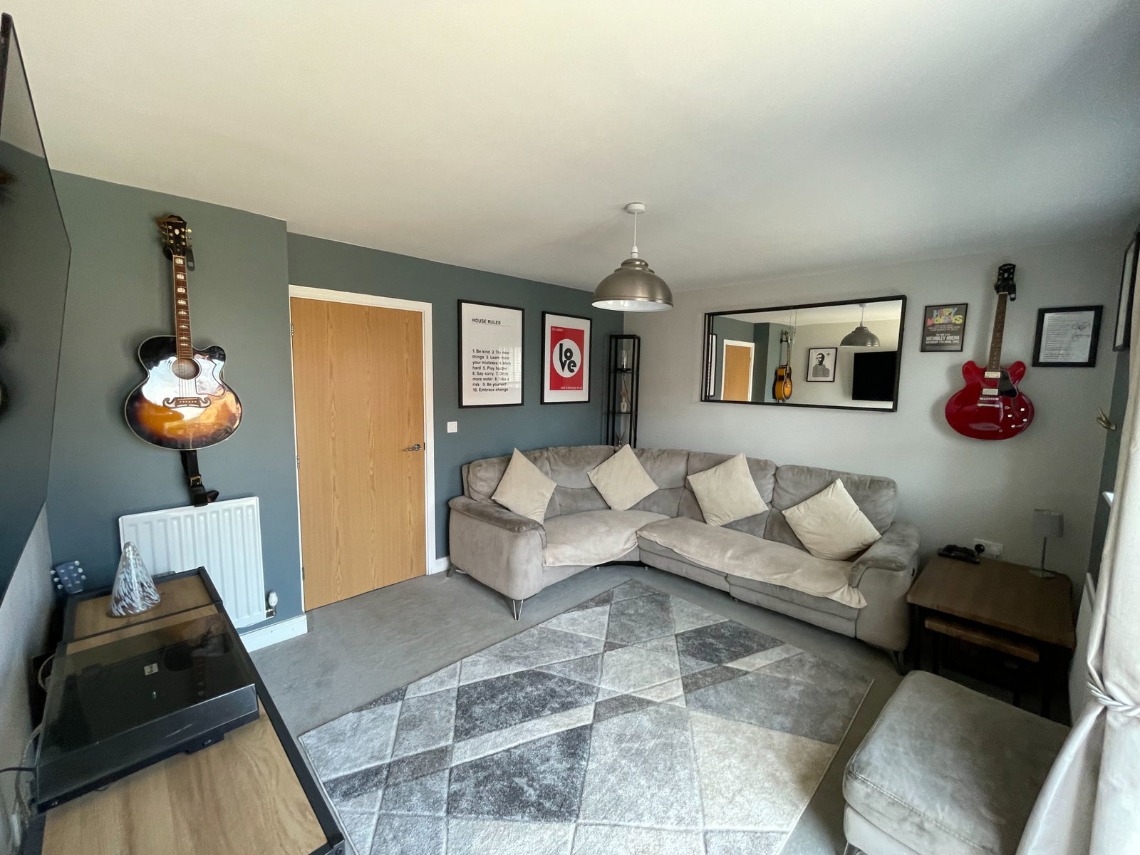 Semi Detached House in  RAINHAM 2