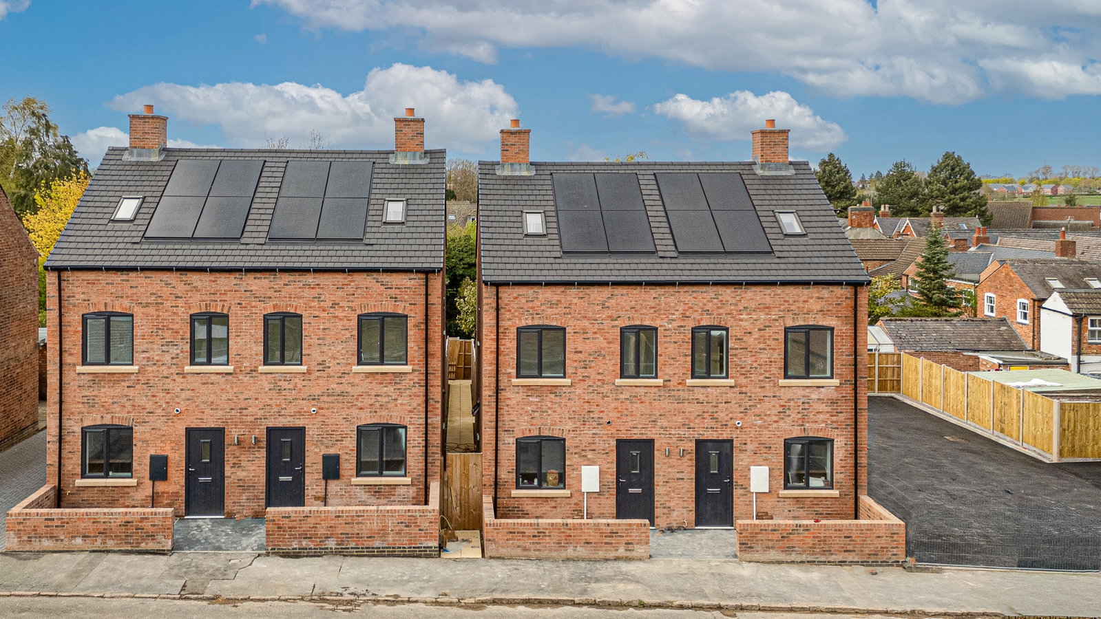 Semi Detached House in Leicester
