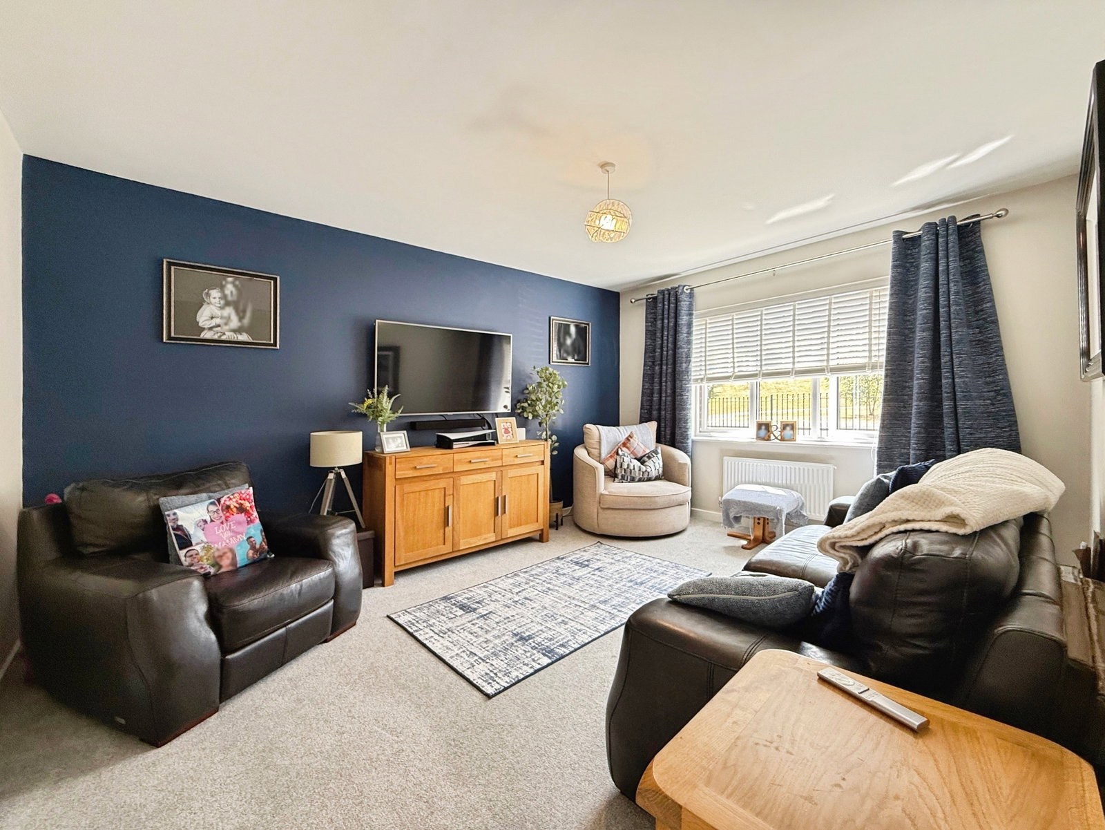 Detached House in Swansea