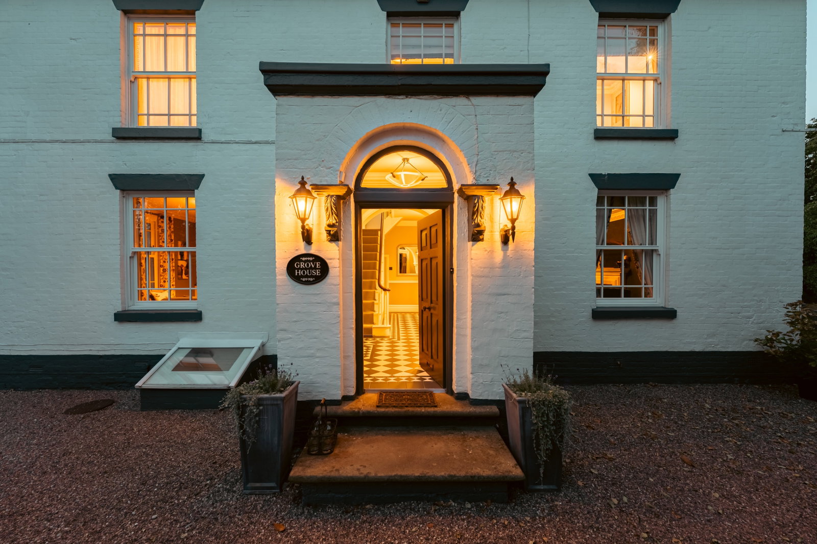 Detached House for sale in Stoke-on-trent, Hassall Road, Alsager, ST7 2SL, 3000 m²