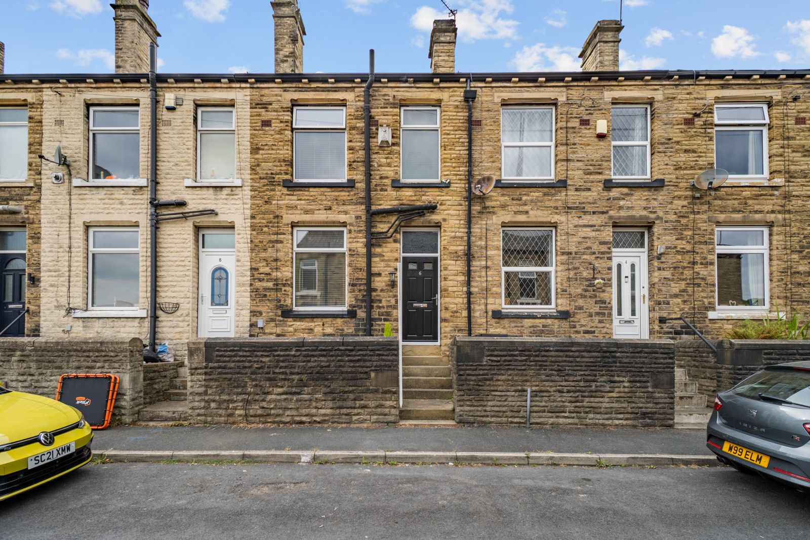 Terraced House in Brighouse