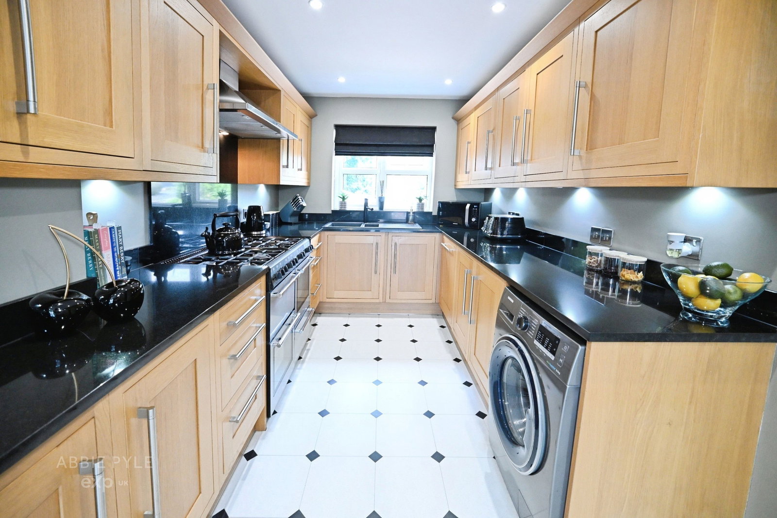 Detached House in Rochester