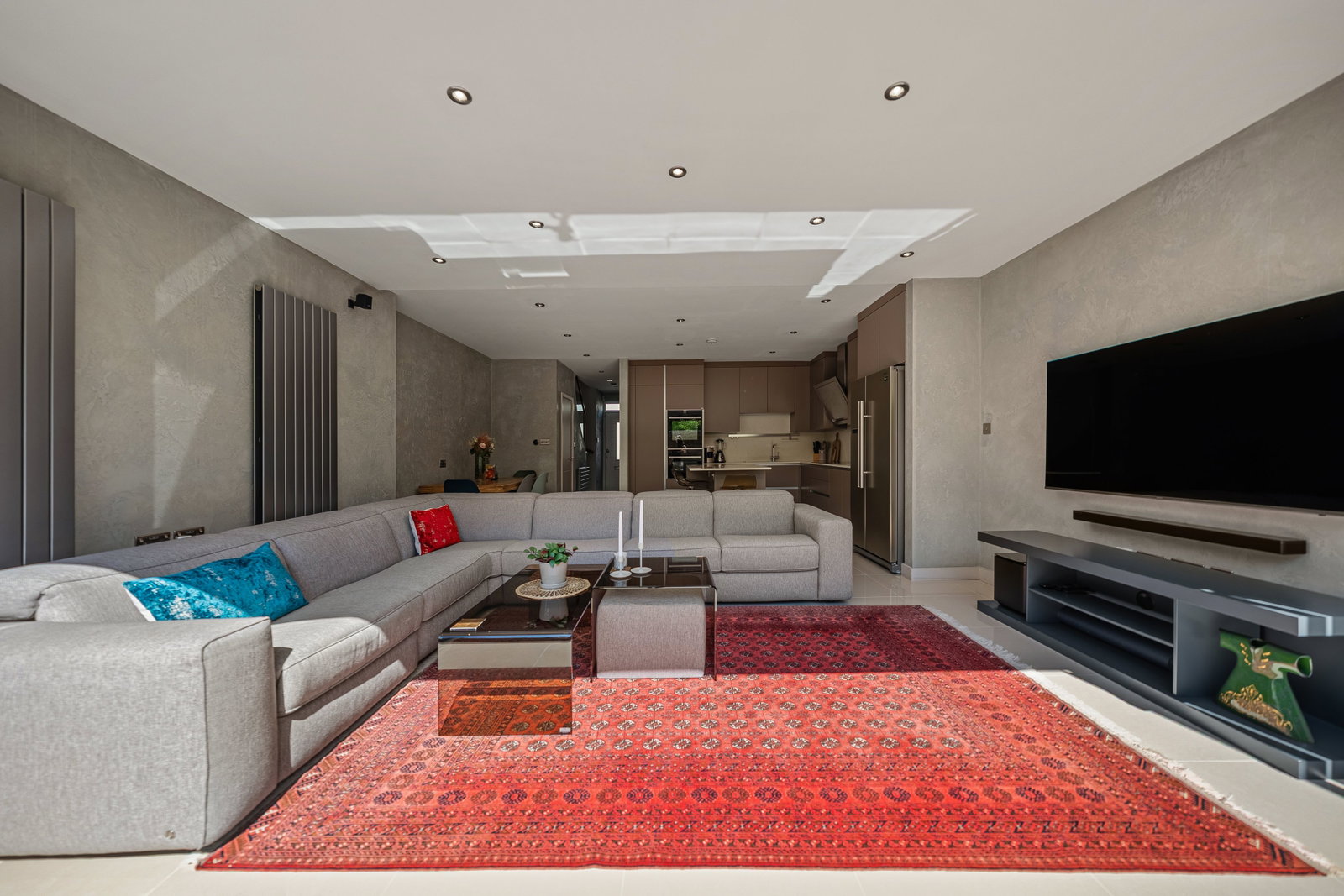 Semi Detached House in London 2