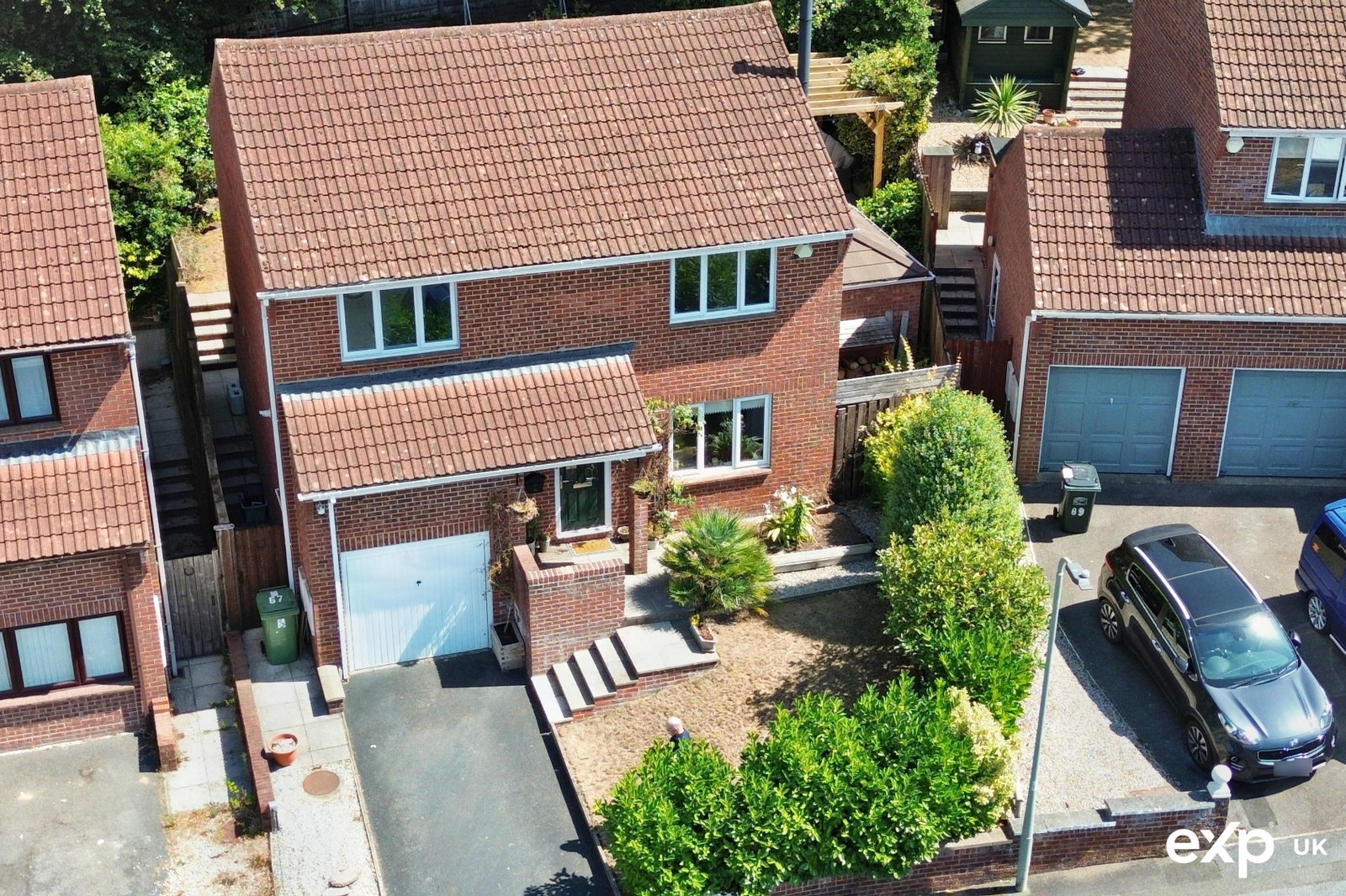 Detached House in Newton Abbot