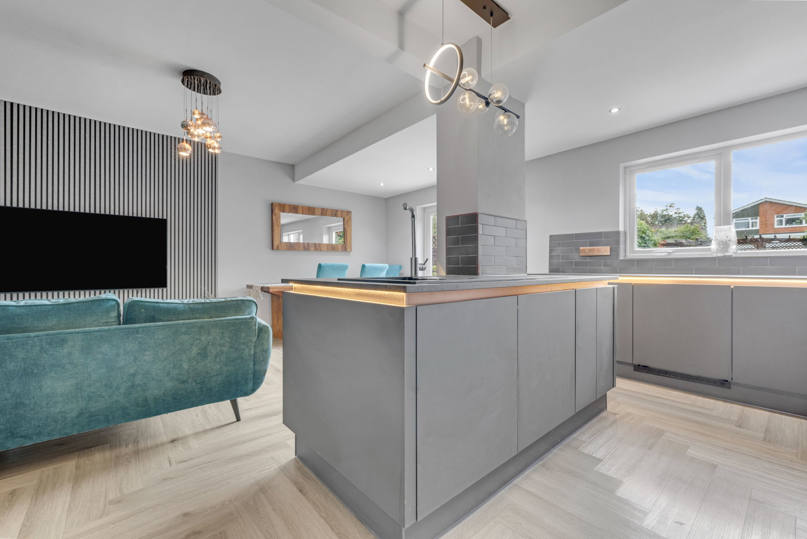 Detached House for sale in Kingswinford, Oak Street, Kingswinford, DY6 9LT