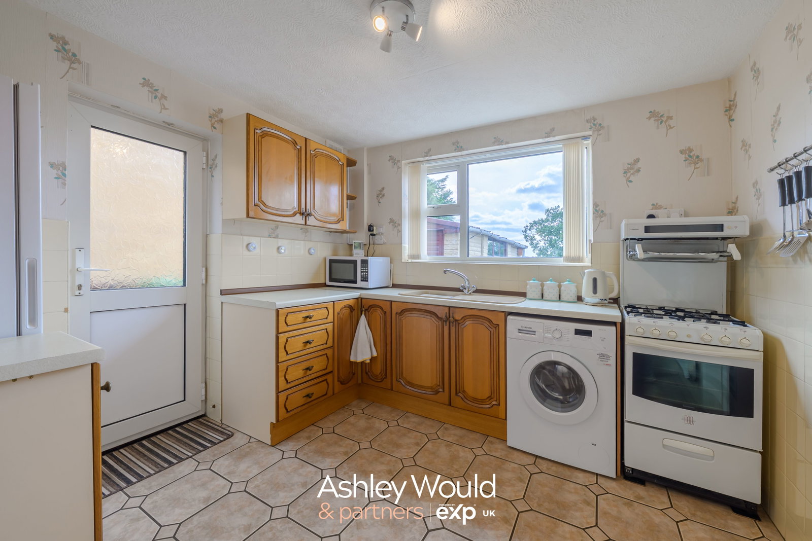 Semi Detached House in Kidderminster 2