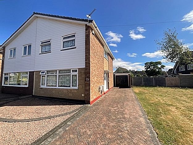Semi Detached House in Dudley