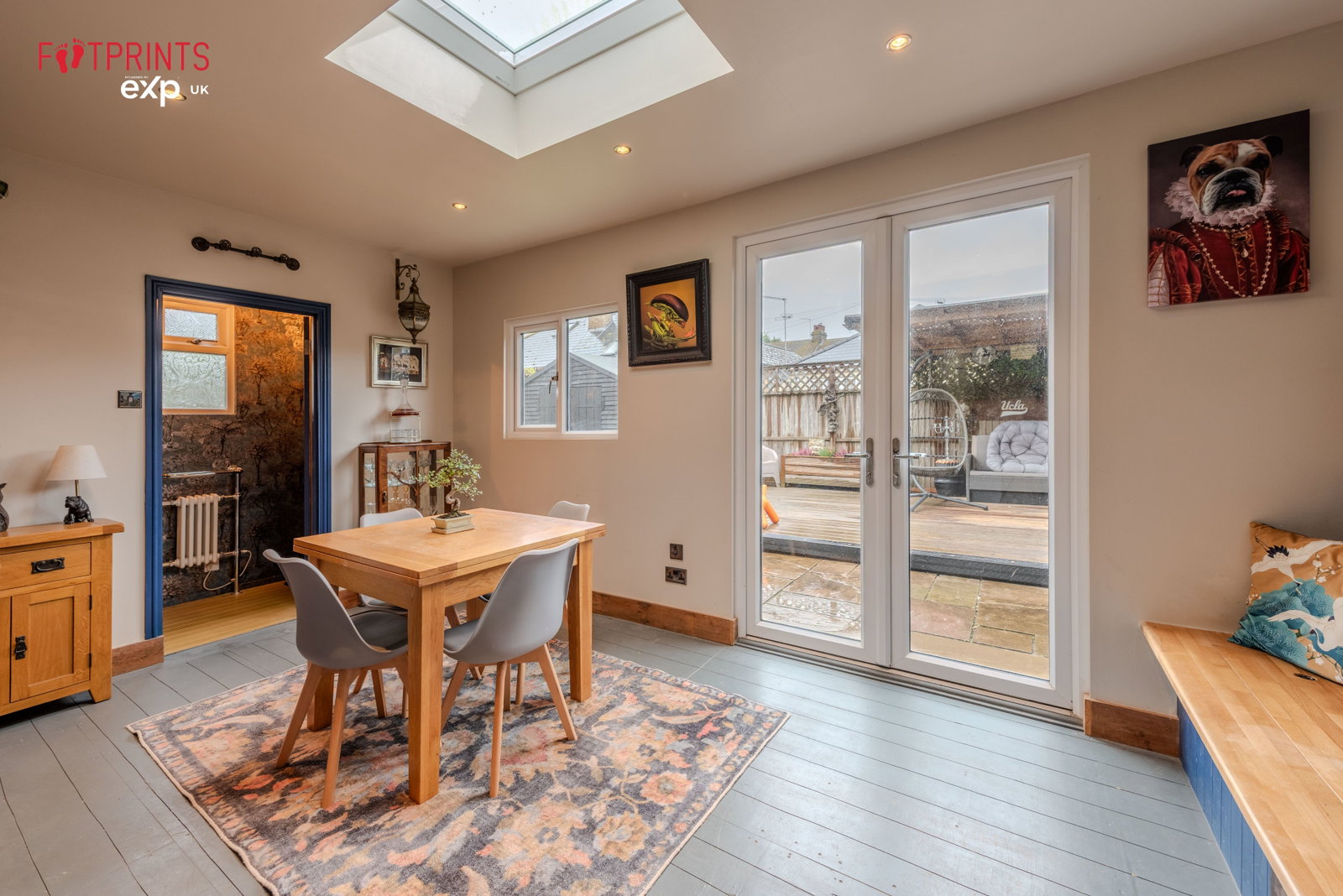 Semi Detached House for sale in Broadstairs, Whitfield Avenue, Broadstairs, CT10 3HX, 1119 m²