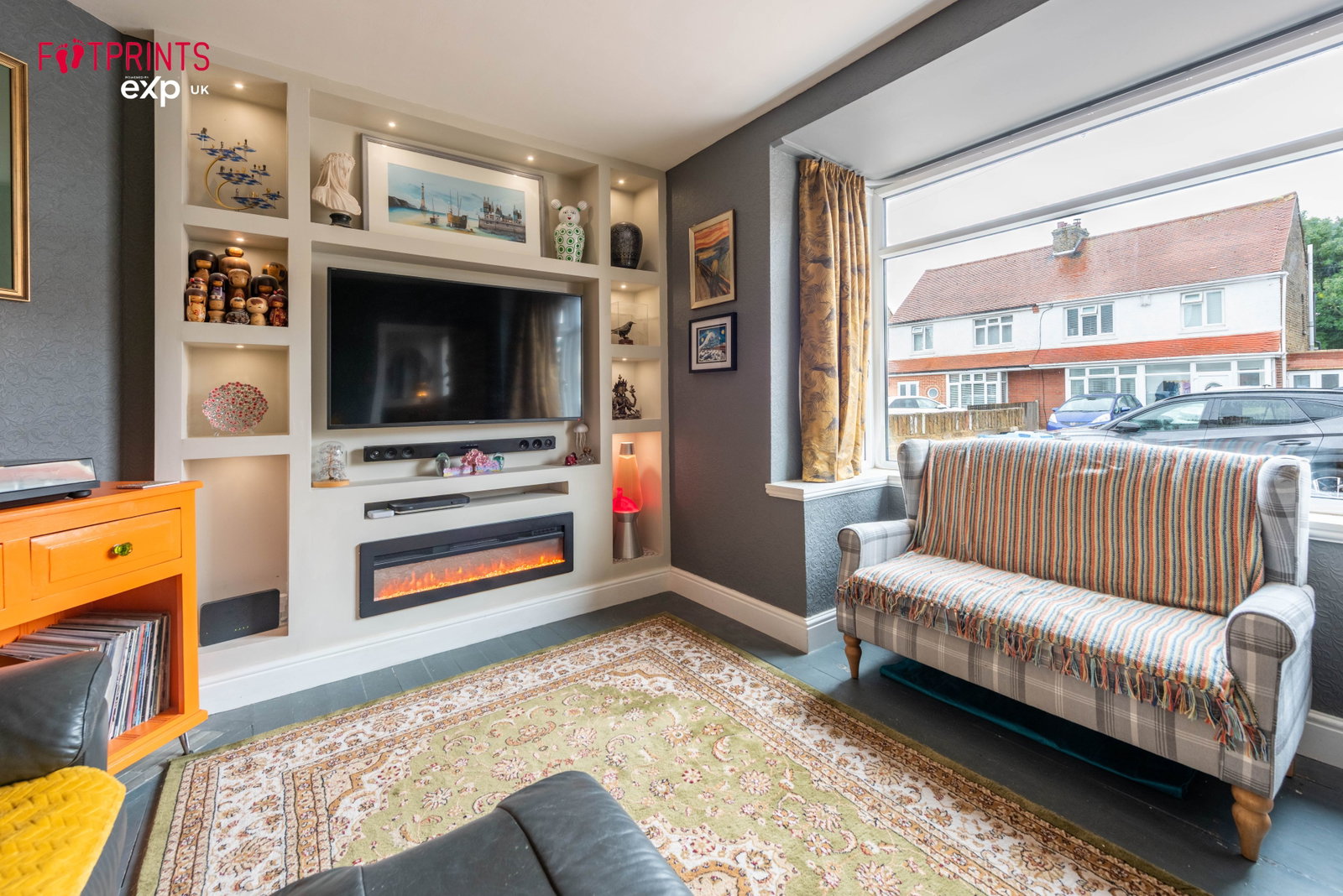 Semi Detached House for sale in Broadstairs, Whitfield Avenue, Broadstairs, CT10 3HX, 1119 m²