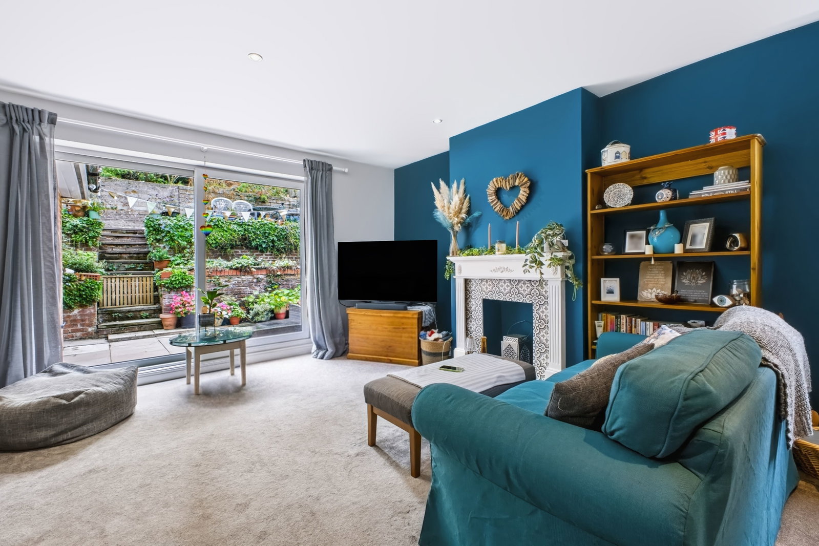 Detached House for sale in Dunstable, West Hill, Dunstable, 1253 m²