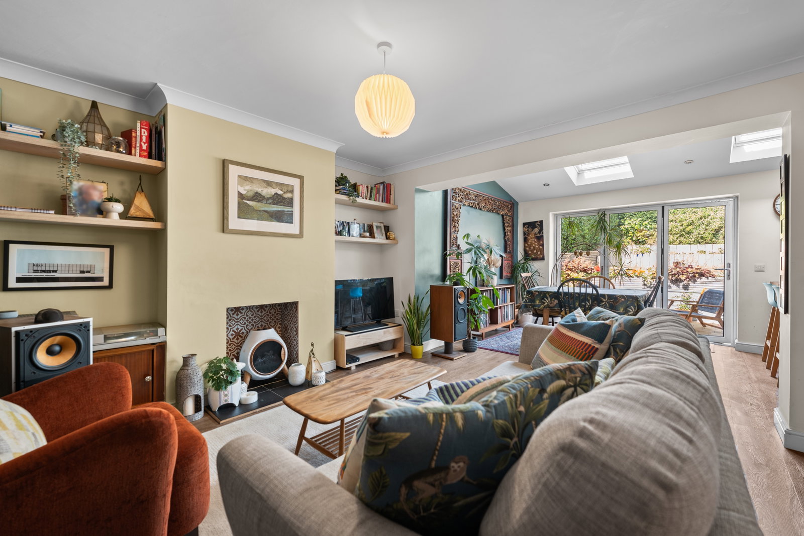 Semi Detached House for sale in Sheffield, St. Albans Drive, Sheffield, S10 4DL, 1285 m²