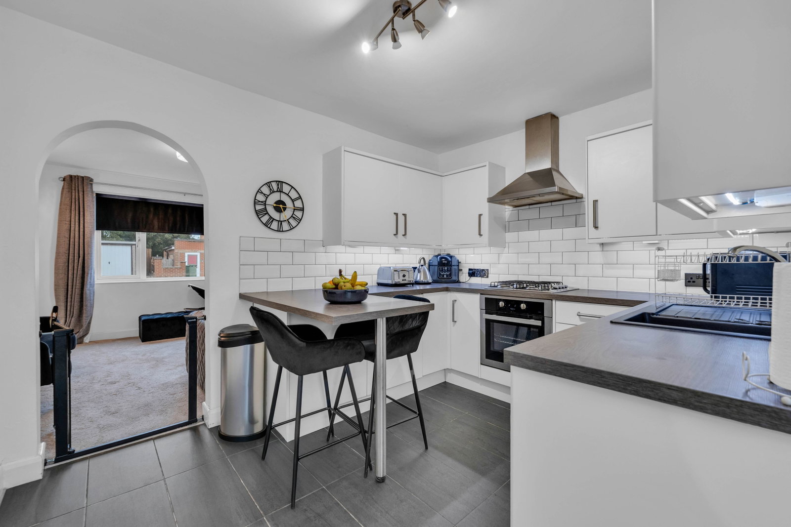 Semi Detached House for sale in Leicester, Stonehill Avenue, Birstall, LE4 4JF
