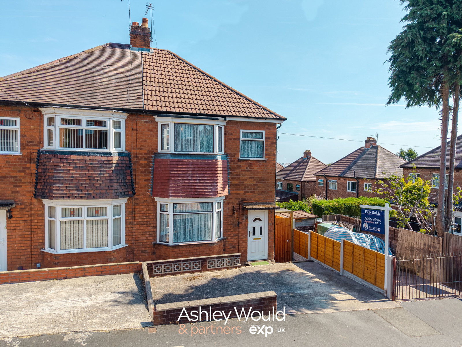 Semi Detached House in Oldbury