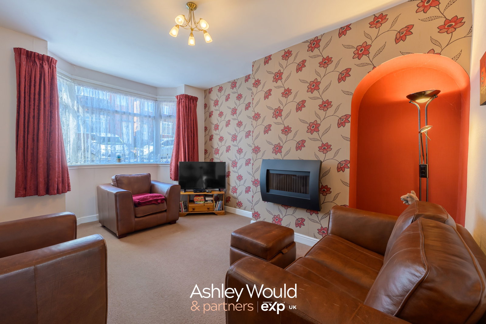 Semi Detached House in Oldbury 4