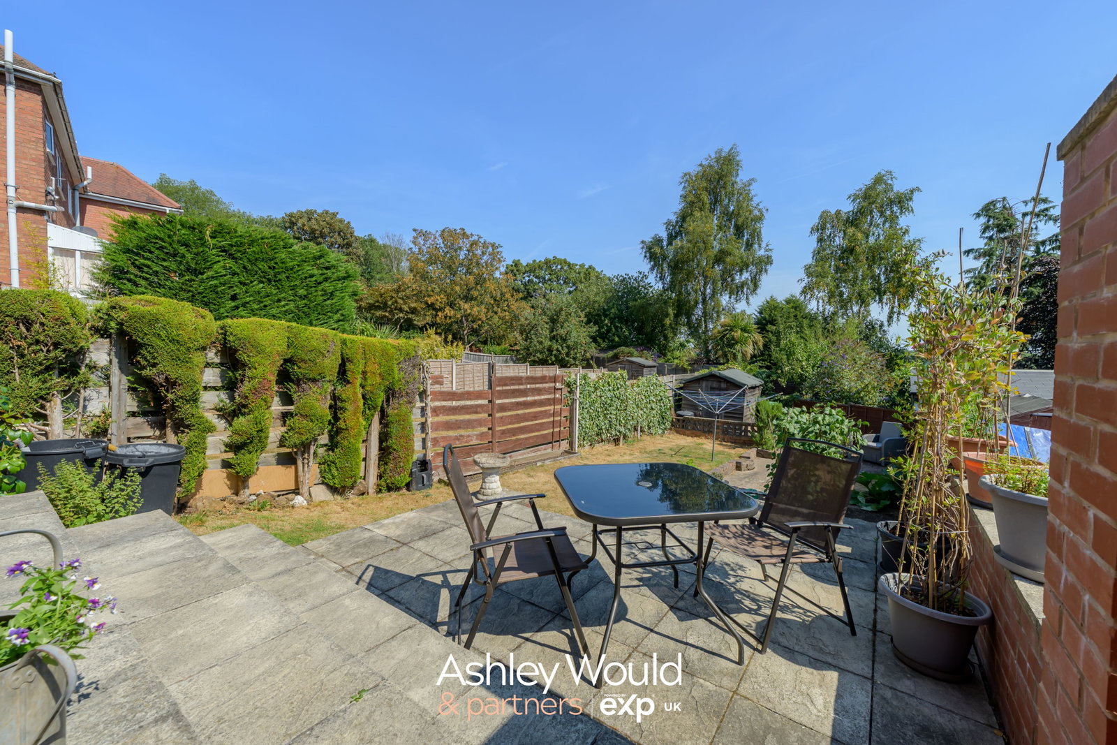 Semi Detached House in Oldbury 2