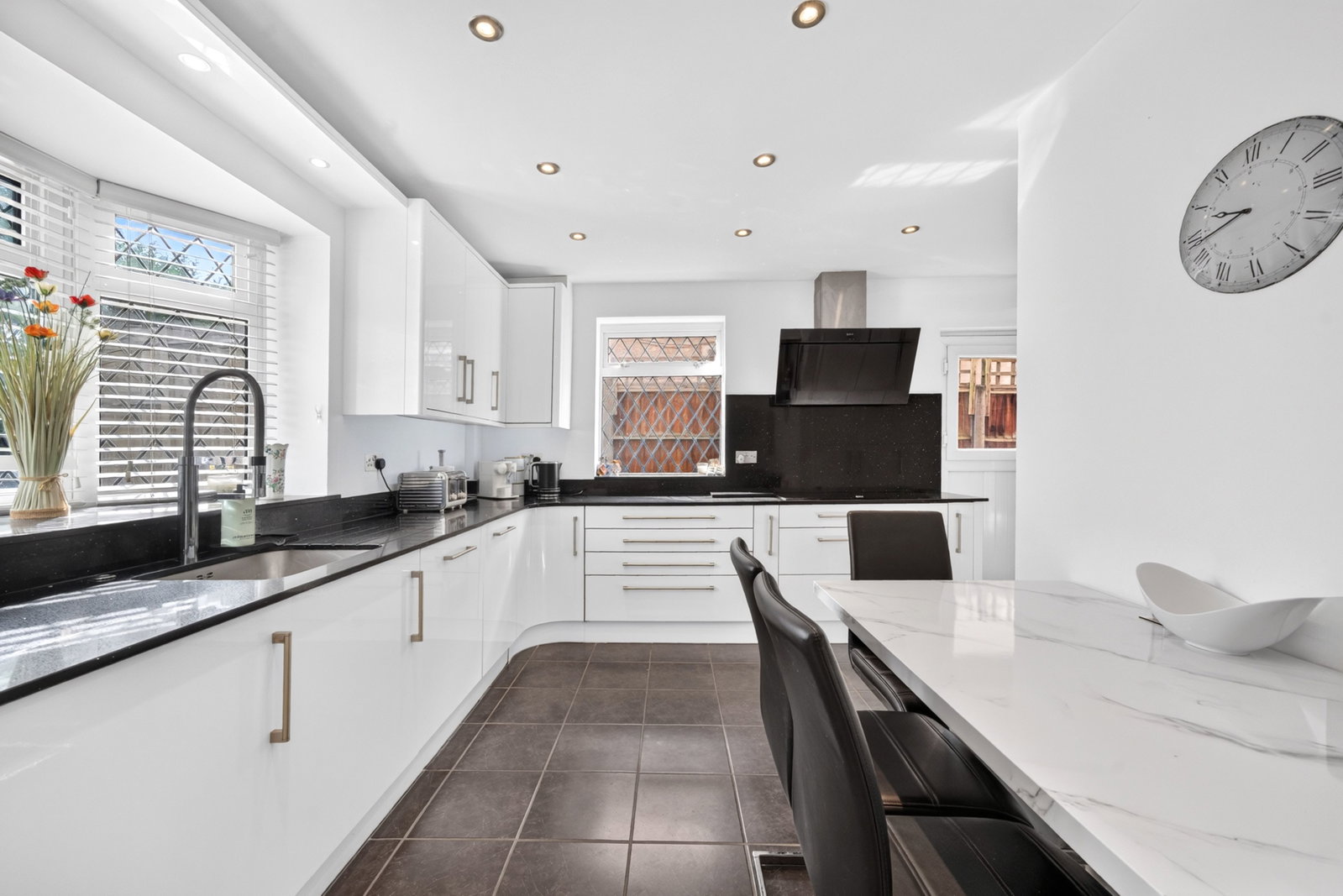 Semi Detached House in Borehamwood