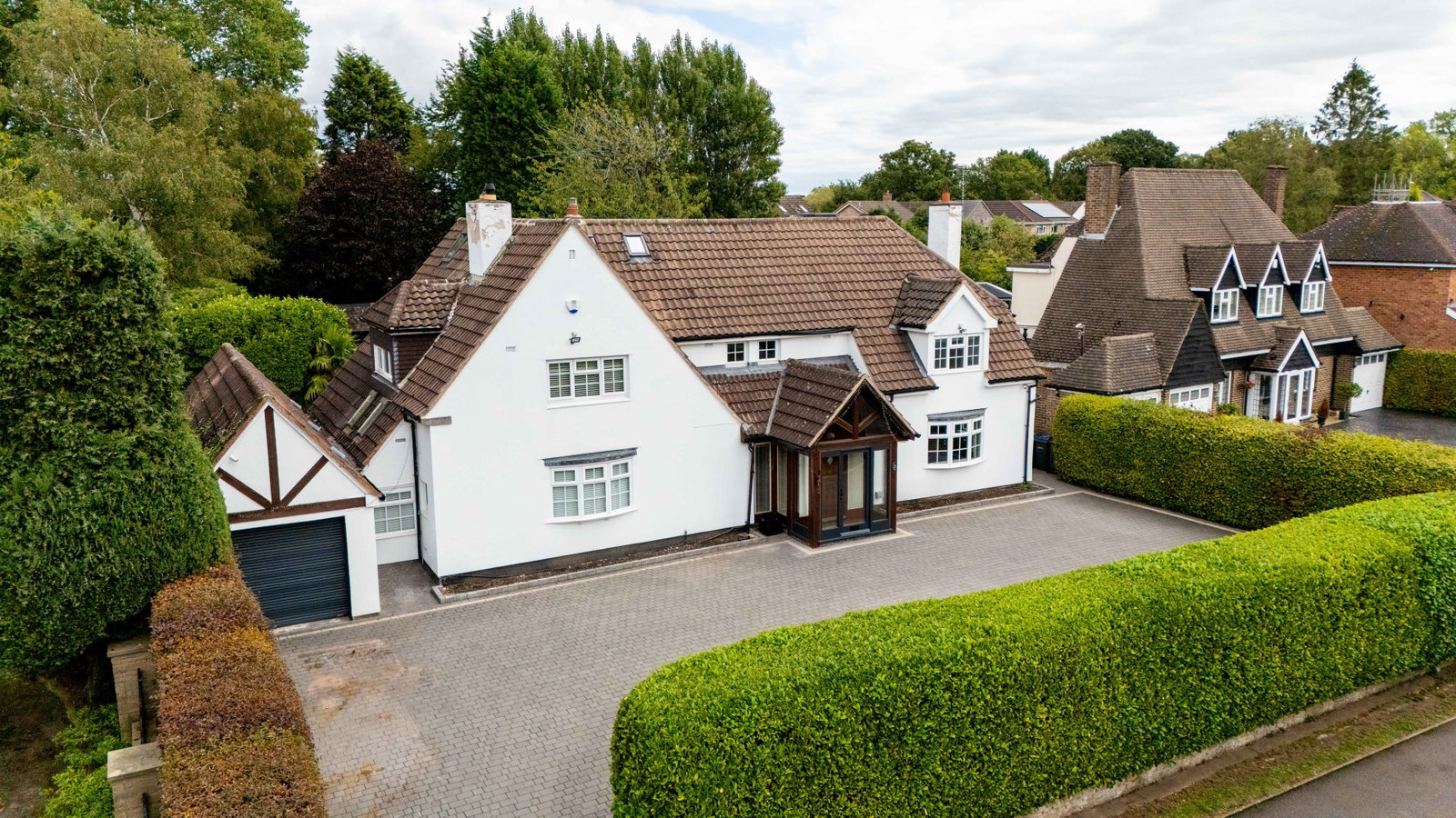 Detached House for sale in Sutton Coldfield, Knighton Road, Four Oaks, Sutton Coldfield, B74 4NX