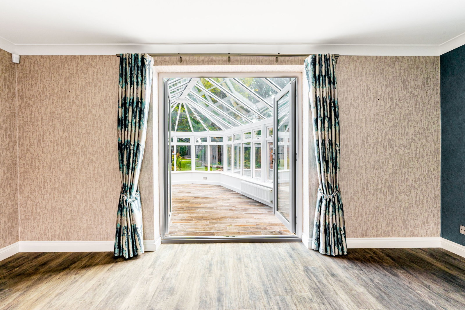 Detached House for sale in Sutton Coldfield, Knighton Road, Four Oaks, Sutton Coldfield, B74 4NX