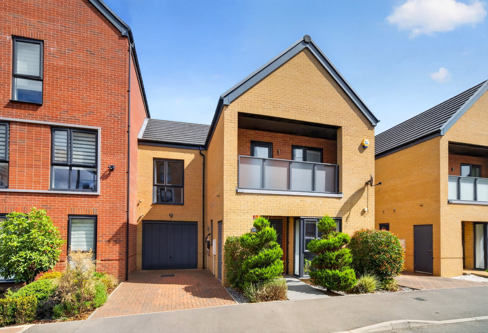Terraced House in Borehamwood