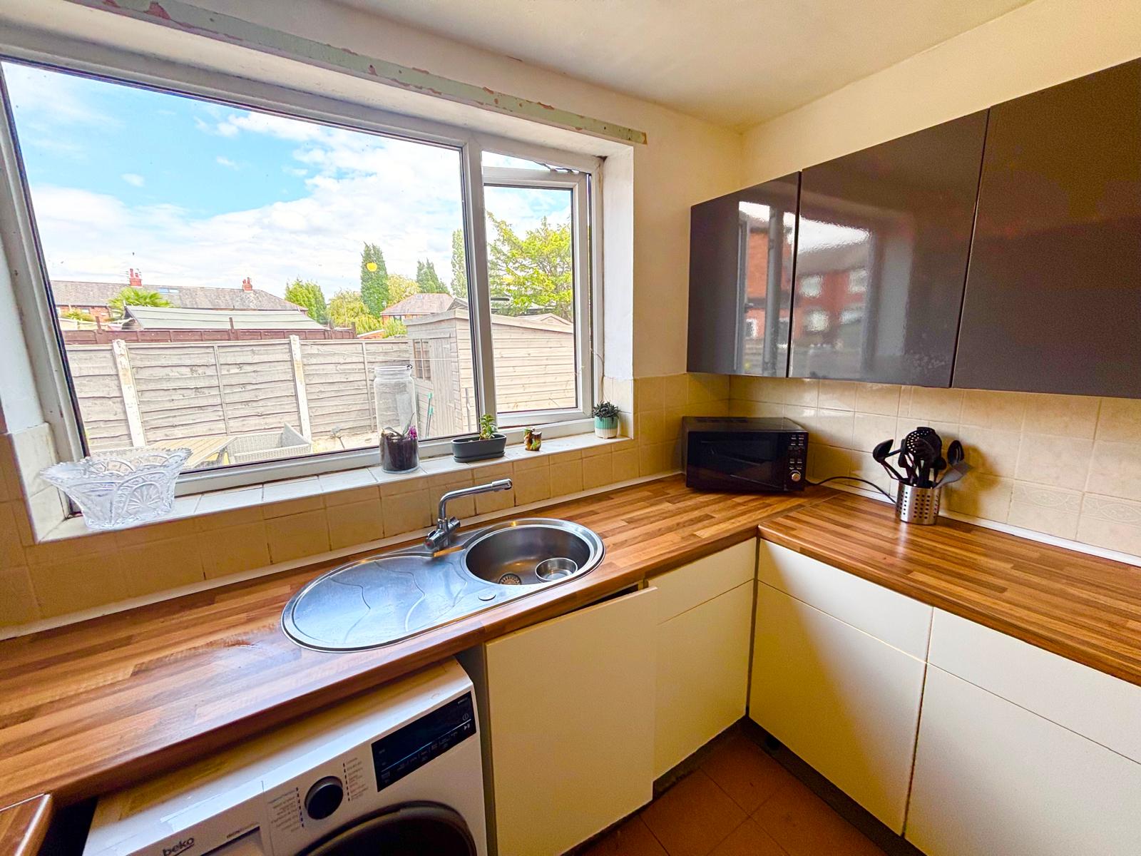 End Of Terrace House in Manchester 3
