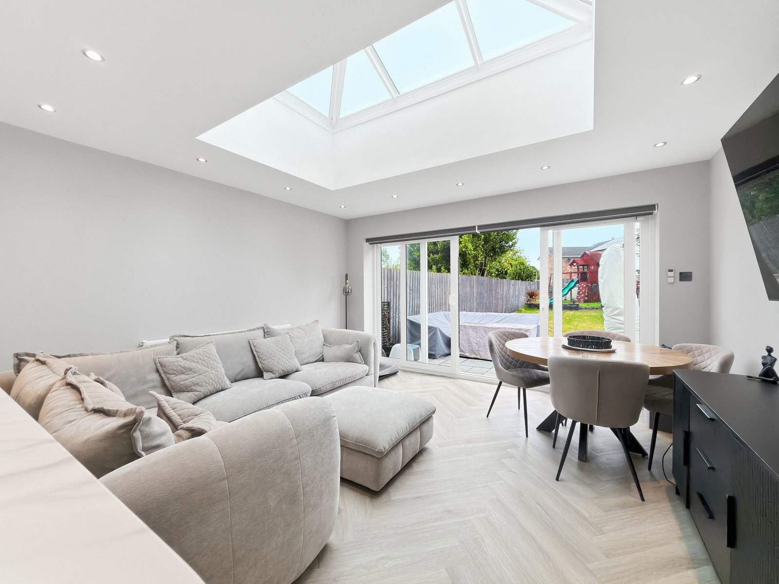 Semi Detached House in Cardiff