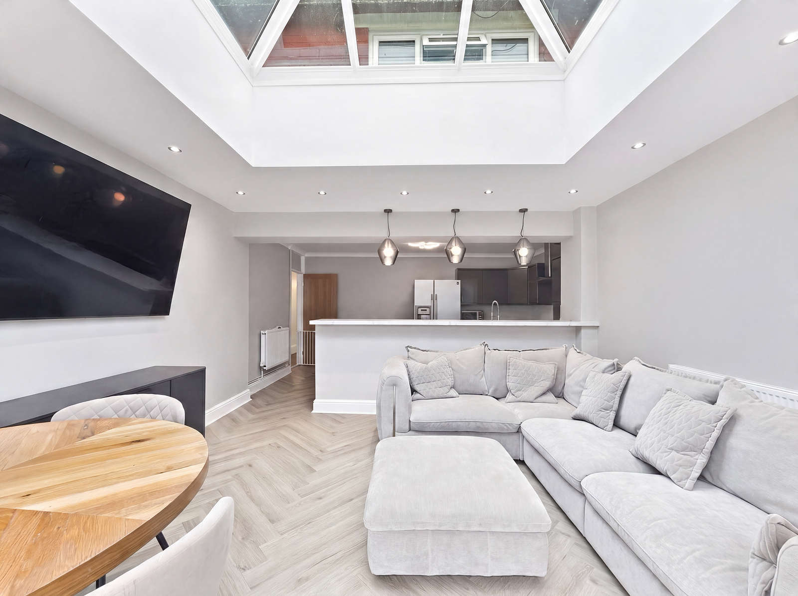 Semi Detached House in Cardiff
