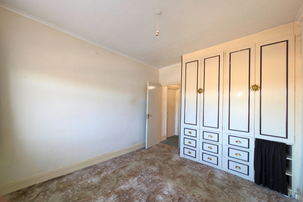 End Of Terrace House in Ammanford 5