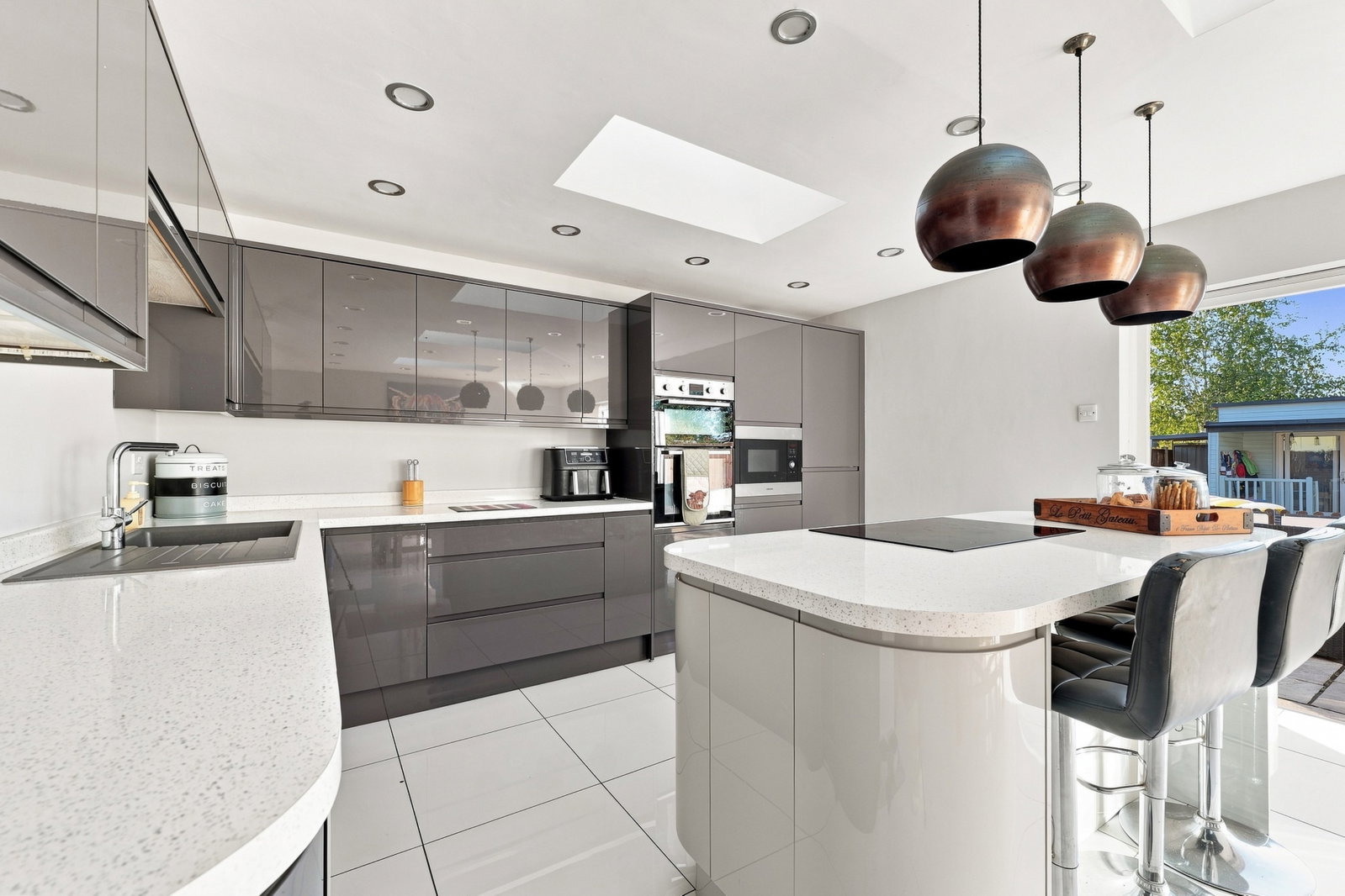 Semi Detached House for sale in Newark, Station Road, Edingley, 1743 m²