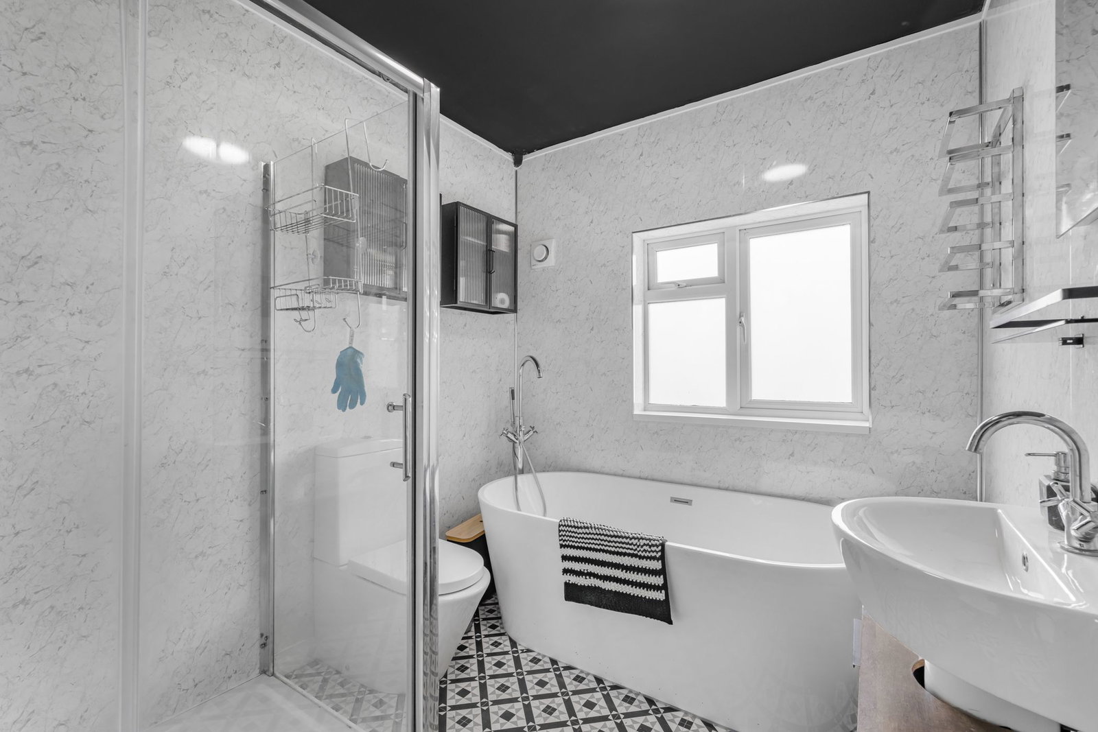Semi Detached House in Cheltenham