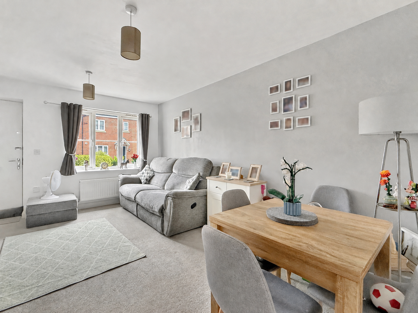 Semi Detached House in Telford 3
