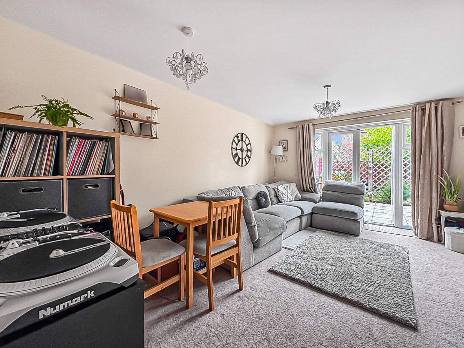 Semi Detached House in Gloucester