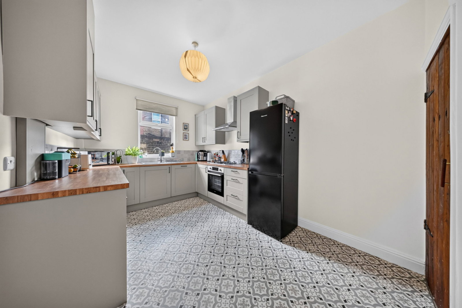 Terraced House for sale in Manchester, Lonsdale Road, Levenshulme, Manchester, M19, 1004 m²