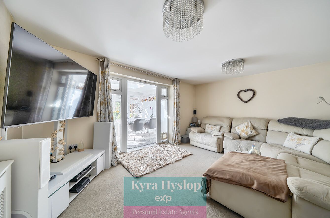 Semi Detached House in Exeter 2