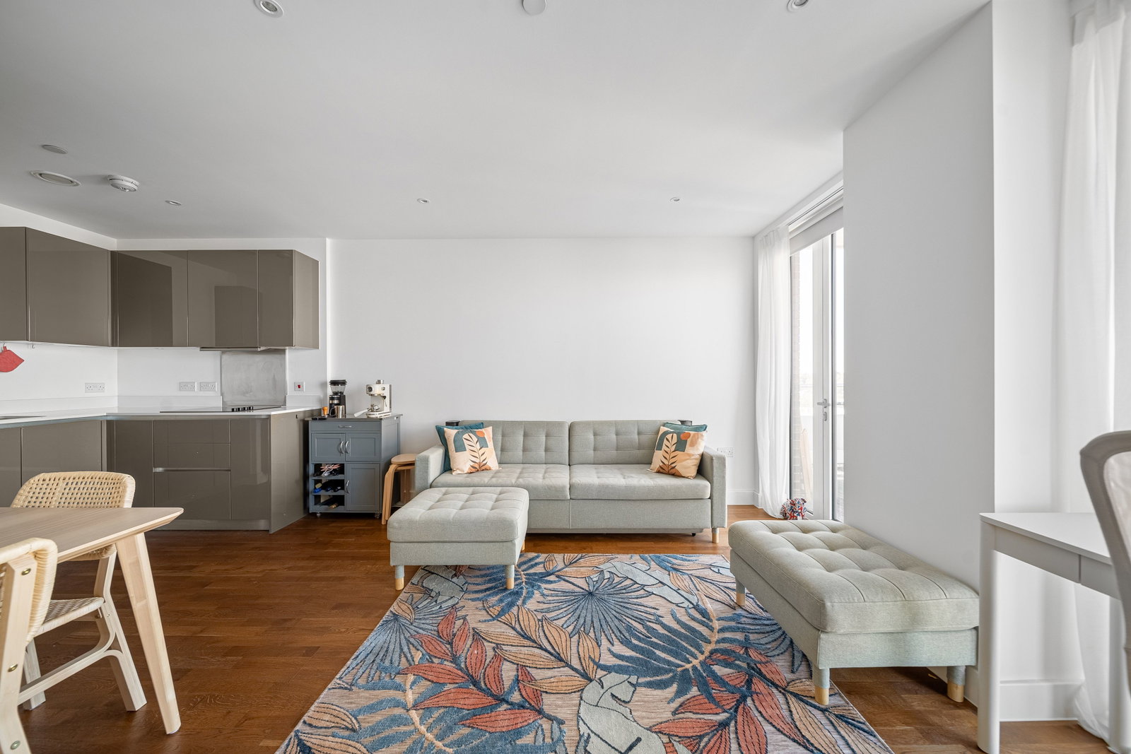 Flat in Plumstead Road 4
