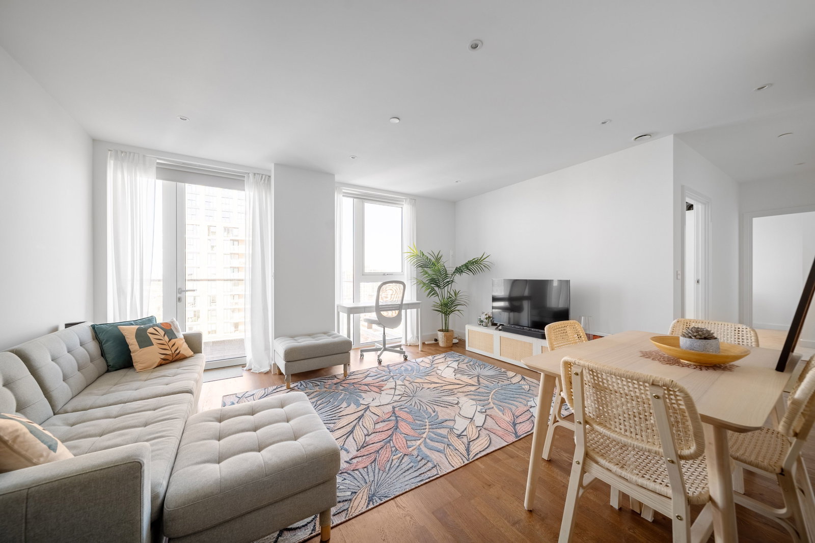 Flat in Plumstead Road 2