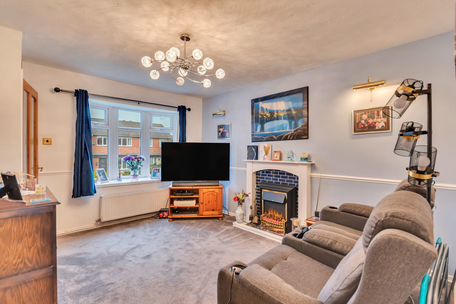 Semi Detached House for sale in Oswestry, Balmoral Crescent, Oswestry, SY11 2XH