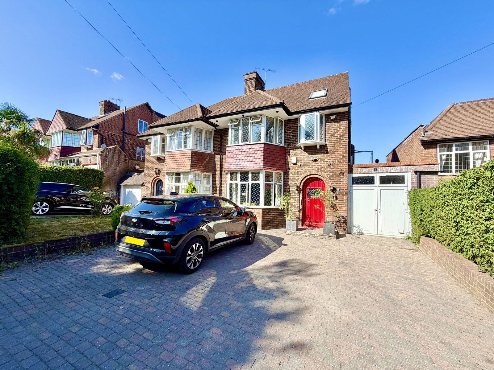 Semi Detached House for sale in London, Salmon Street, Kingsbury, London, NW9 8ND