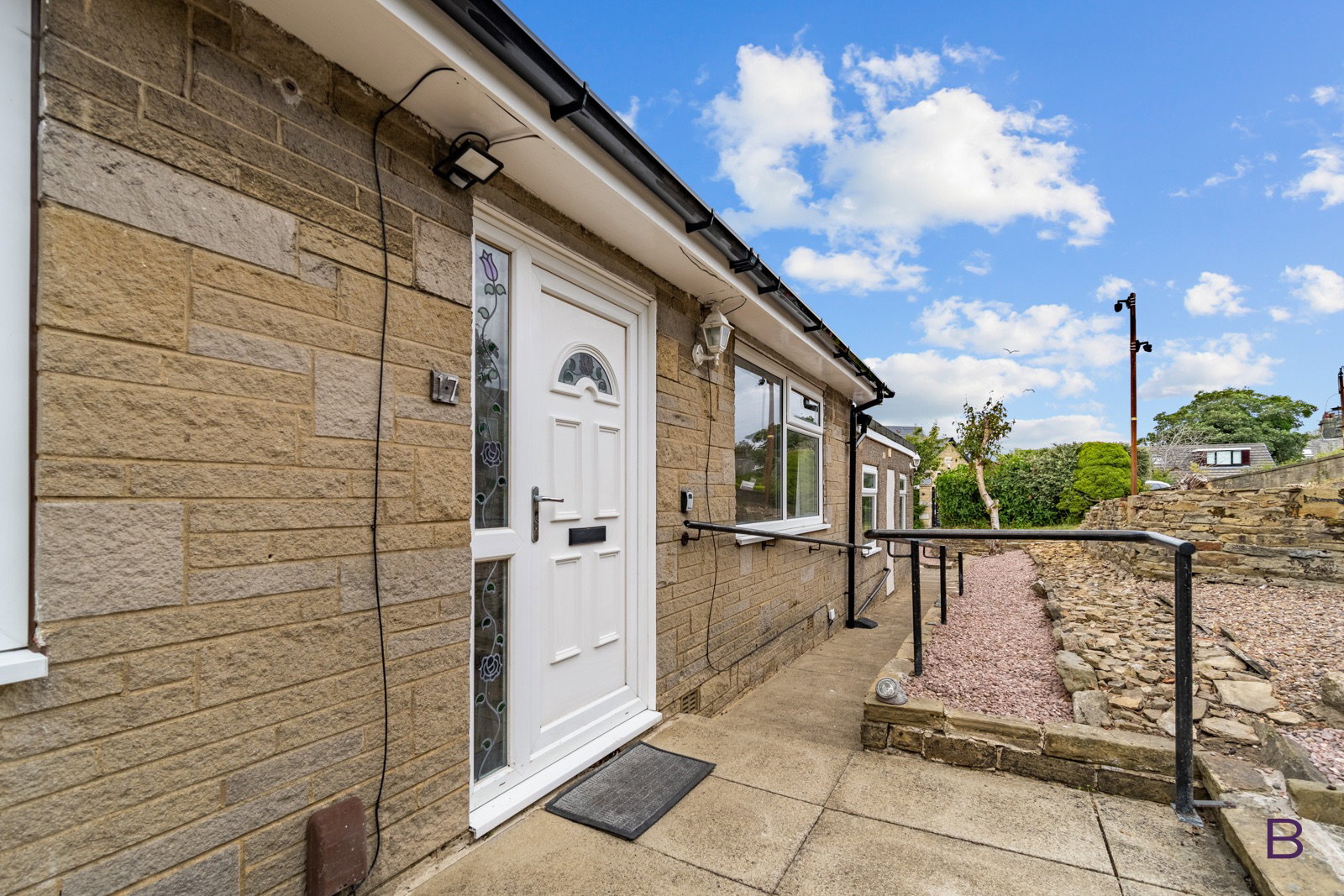 Detached House for sale in Bradford, Snape Drive, Bradford, BD7 4LZ, 990 m²