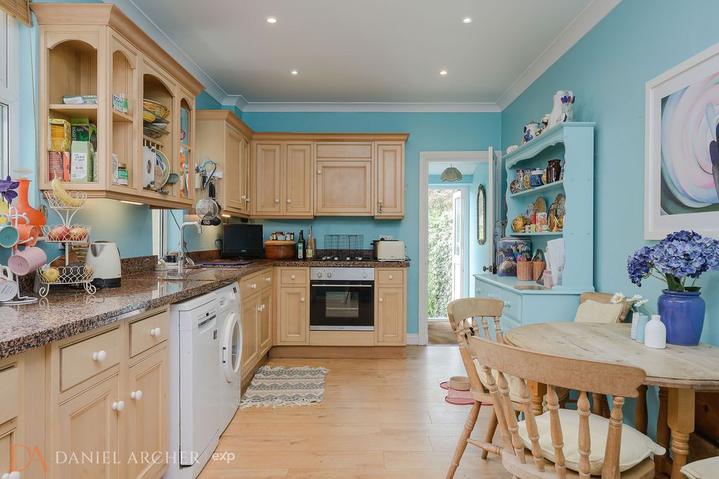 Semi Detached House in London
