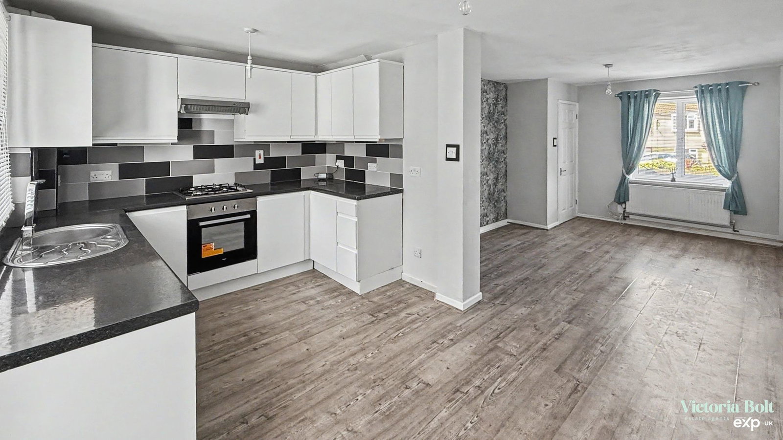 Terraced House in Plympton 3