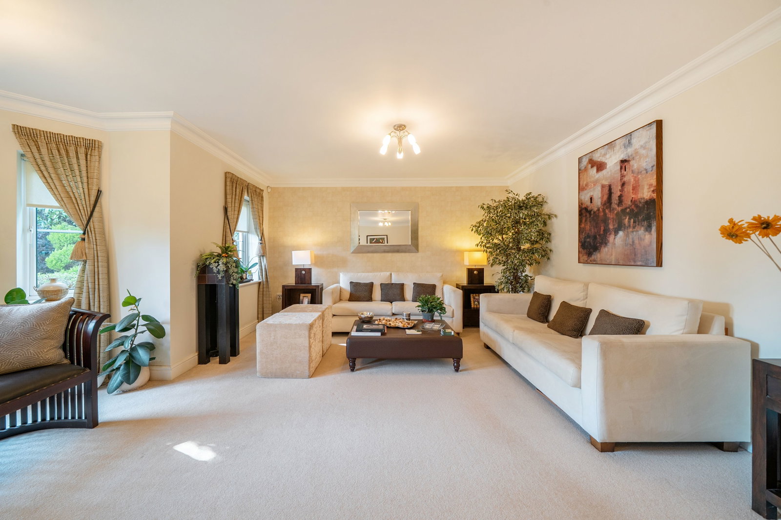Flat for sale in Bushey, Heath End Court, Hive Road, Bushey Heath, WD23