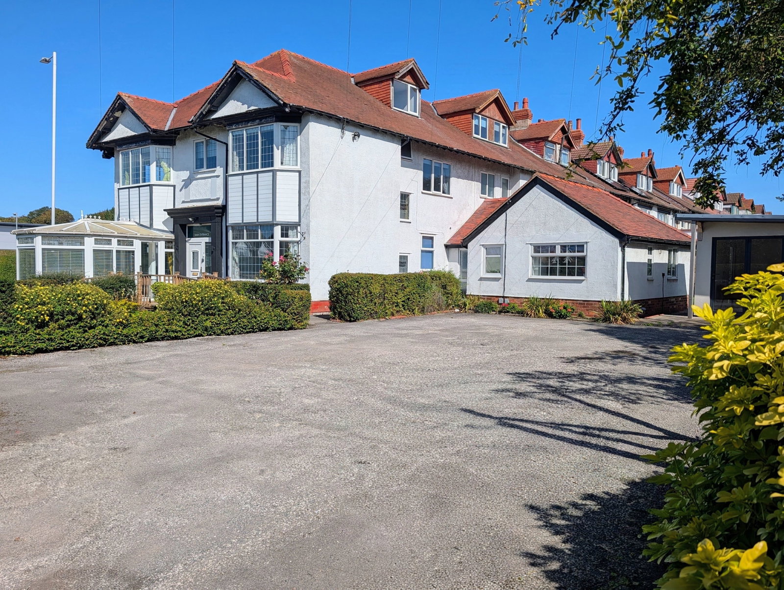 Semi Detached House for sale in Prenton, Osmaston Road, Prenton, CH42 8PY, 4961 m²