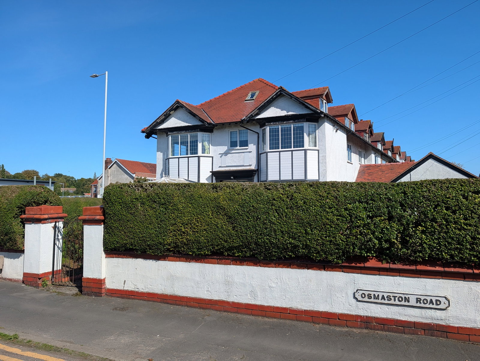 Semi Detached House for sale in Prenton, Osmaston Road, Prenton, CH42 8PY, 4961 m²