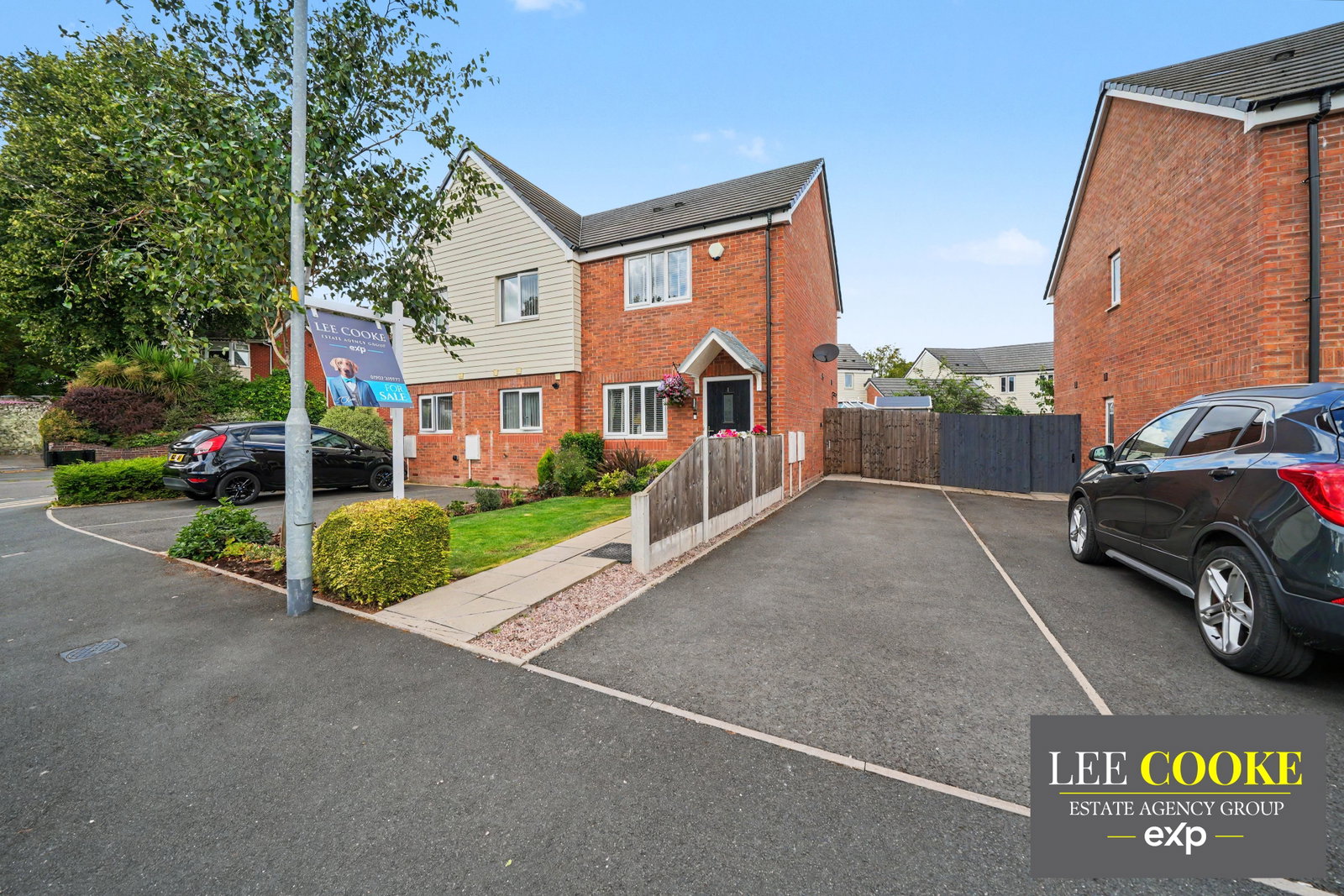 Semi Detached House in Bilston