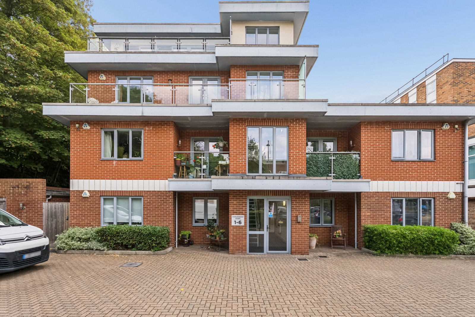 Flat for sale in Rickmansworth, Churleswood Court, Shire Lane, Chorleywood