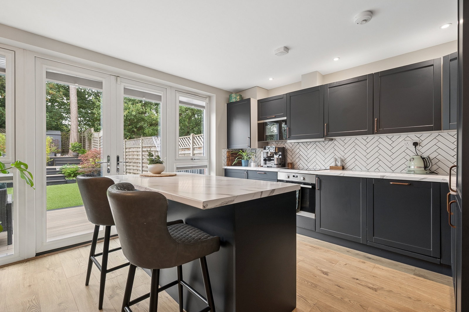 Terraced House for sale in Cheadle, Pennington Gardens, Cheadle, SK8 2GN, 1583 m²