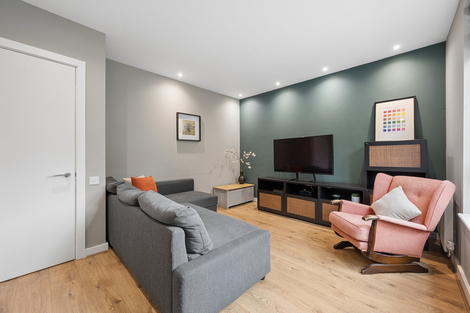 Terraced House for sale in Cheadle, Pennington Gardens, Cheadle, SK8 2GN, 1583 m²