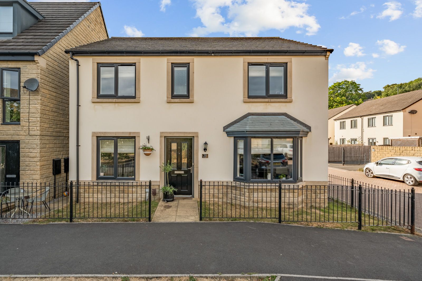 Detached House in Sowerby Bridge